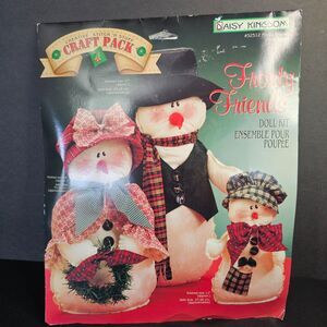 New Vtg Daisy Kingdom Frosty Friends Doll Snowman Kit 32312 Craft Pack